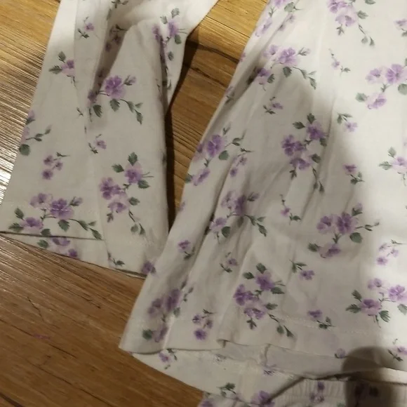 Lauren Ralph Lauren cream w/purple flowers long sleeve pajamas sz 2X EUC - Picture 4 of 8